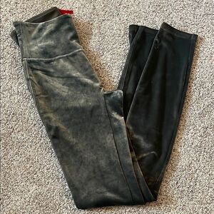 Spanx green velvet leggings size small
